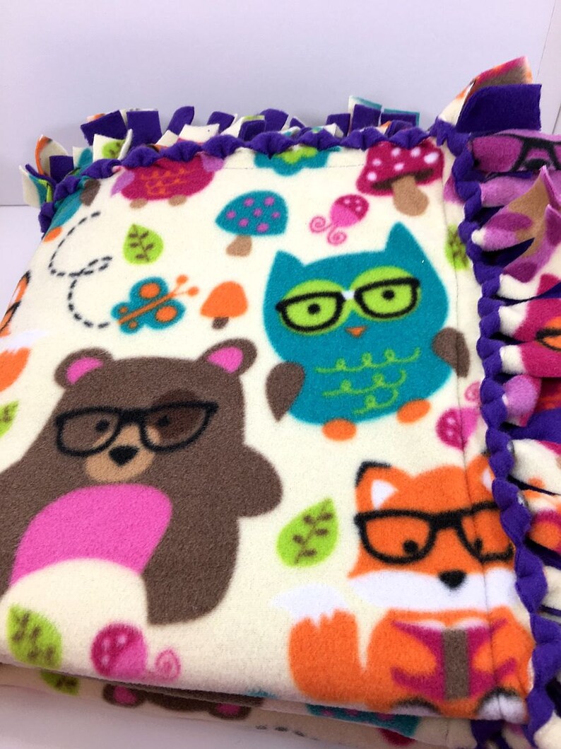 Mona/'s Sewing Treasures Reversible Hand Tied Double Layer Blanket Throw Fleece Woodland Animals with Glasses Print Fleece Blanket