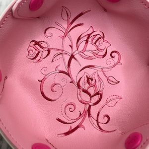 Floral Embroidery Vinyl Snap Tray: Collapsible Catch-All Bowl