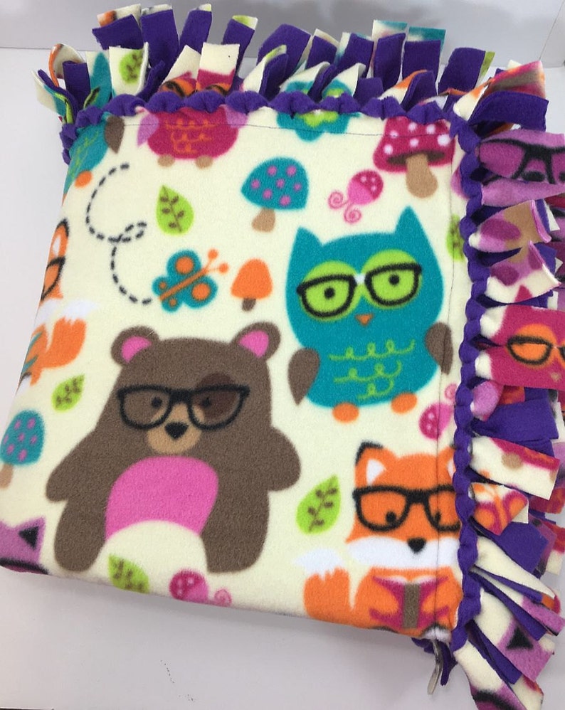 Mona/'s Sewing Treasures Reversible Hand Tied Double Layer Blanket Throw Fleece Woodland Animals with Glasses Print Fleece Blanket
