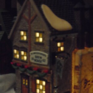 Department 56 Dickens' Village – 'Kingsford's Brew House' Porzellan-Gebäude Für Weihnachtsdorf
