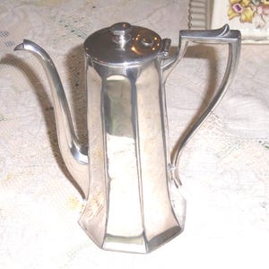 Vintage Richfield fyrfaldig tallrik kaffeservis, 5 koppar, 18 cm hög. Ribbad design