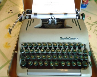 1949 Smith-Corona Silent w/case Portable. Nice condition.