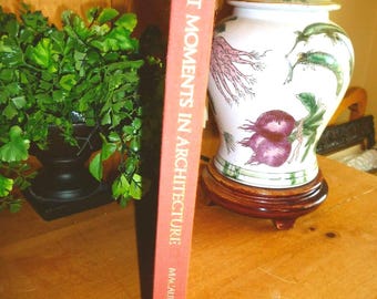 Grandes momentos de la arquitectura, por Macaulay. Una de las muchas láminas, Primer peaje. Torre Eiffel sobre el Sena. ¡Nada serio aquí!