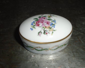 Haviland Limoge Trinket Box, Oval Porcelain Box w/Lid. Pink /Red Roses, Blue Bells Lid, Green and Gold Band, Floral Center.