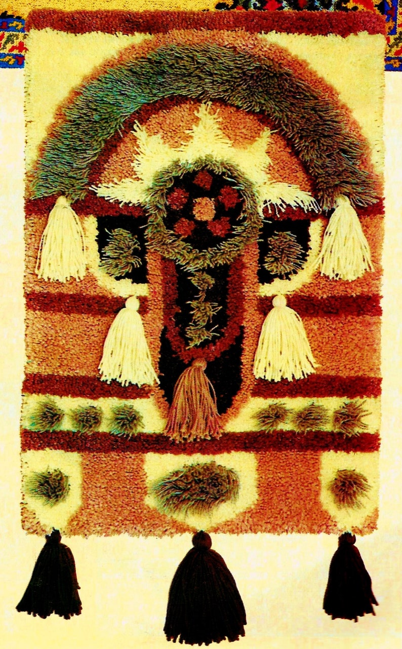 Santiago Latch Hook Wall Hanging Vintage Pattern Instant