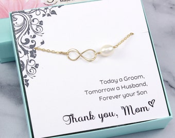 Mother of Bride / Groom Gift: Gold infinity freshwater pearl bracelet, thank you mom from son or daughter, wedding party jewelry present