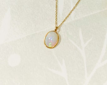 Oval Opal necklace, Opal gemstone necklace, 18k Gold charm necklace, pendant charm necklace gift, Opal Bezel, October birthstone necklace