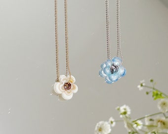 Flower Child bead chain necklace, glass flower charm necklace, beaded chain, daisy flower necklace, handmade floral necklace, colored glass