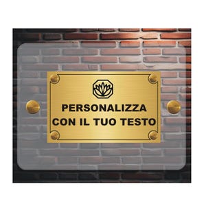 Targa personalizzata in plexiglass con distanziali – Targhetta ingresso casa, studio, B&B o ufficio – Incisione su oro o argento