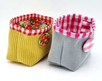 Baskets velvet and cotton fabric with mini brooch matching fabric diameter 3.8 cm