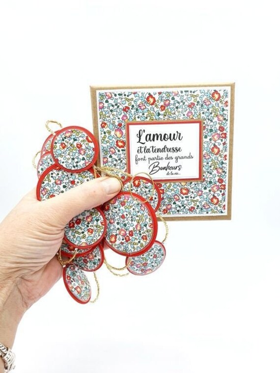 Guirlande Tissu Liberty et Papier Fantaisie Dans Une Jolie Boite Kraft Assortie à La Guirlande