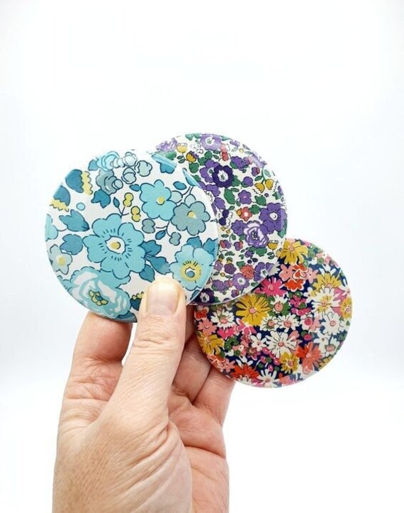 Badge Miroir de Poche ou Magnet 7.5 cm en Tissu Liberty Au Choix Vendu à L'unité
