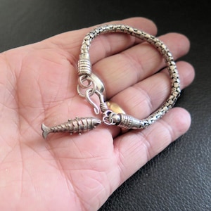 Vintage Popcorn Bracelet with Articulated Fish Charm Chunky 15.3g Sterling Silver 925 Hook & Loop Clasp 7.5 Inches image 5
