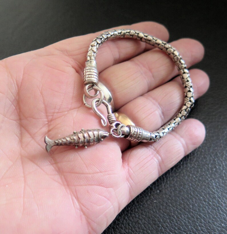 Vintage Popcorn Bracelet with Articulated Fish Charm Chunky 15.3g Sterling Silver 925 Hook & Loop Clasp 7.5 Inches image 5