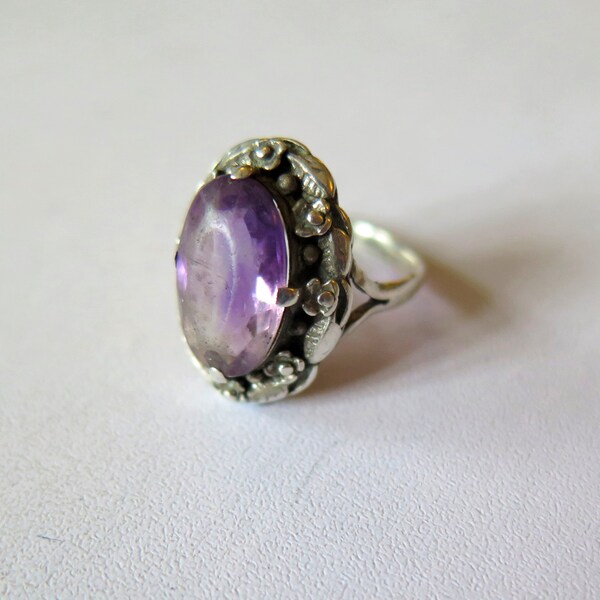 Old Vintage Antique Art Nouveau Style Floral Prong Set Purple Amethyst Paste Ring Size UK J - US 4.5