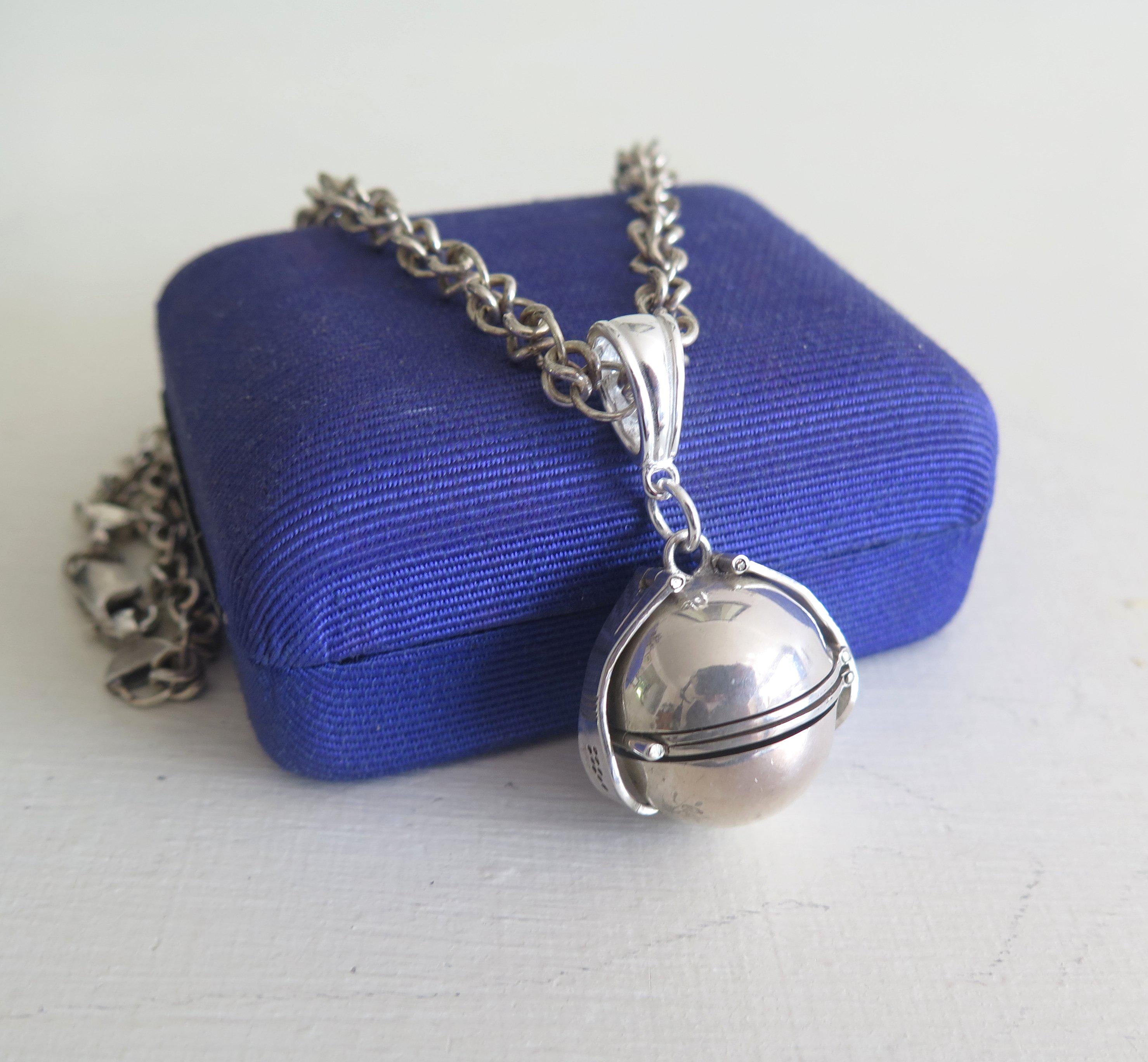 アクセサリー Vintage Mexican silver necklace charm Vintage Mexican Sterling Silver Necklace - Etsy Canada