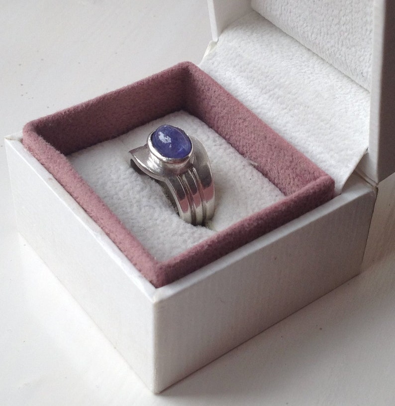 Solid Sterling Silver Grooved Bezel Set Oval Natural Blue Tanzanite Gemstone Ring Size UK L.5 US 6