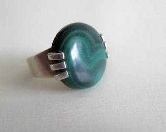 Vintage Solid Sterling 925 Silver British Hallmark Claw Set Round Natural Green Malachite Gemstone Ring Size UK P - US 7.5