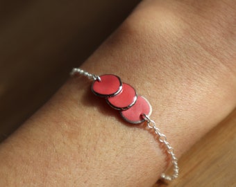 Bracelet rouge en porcelaine