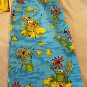 Item EPJB34. Project bag, gift bag, busy bag, frogs on Lily pads  pattern,  cotton drawstring bag. Made in the USA.