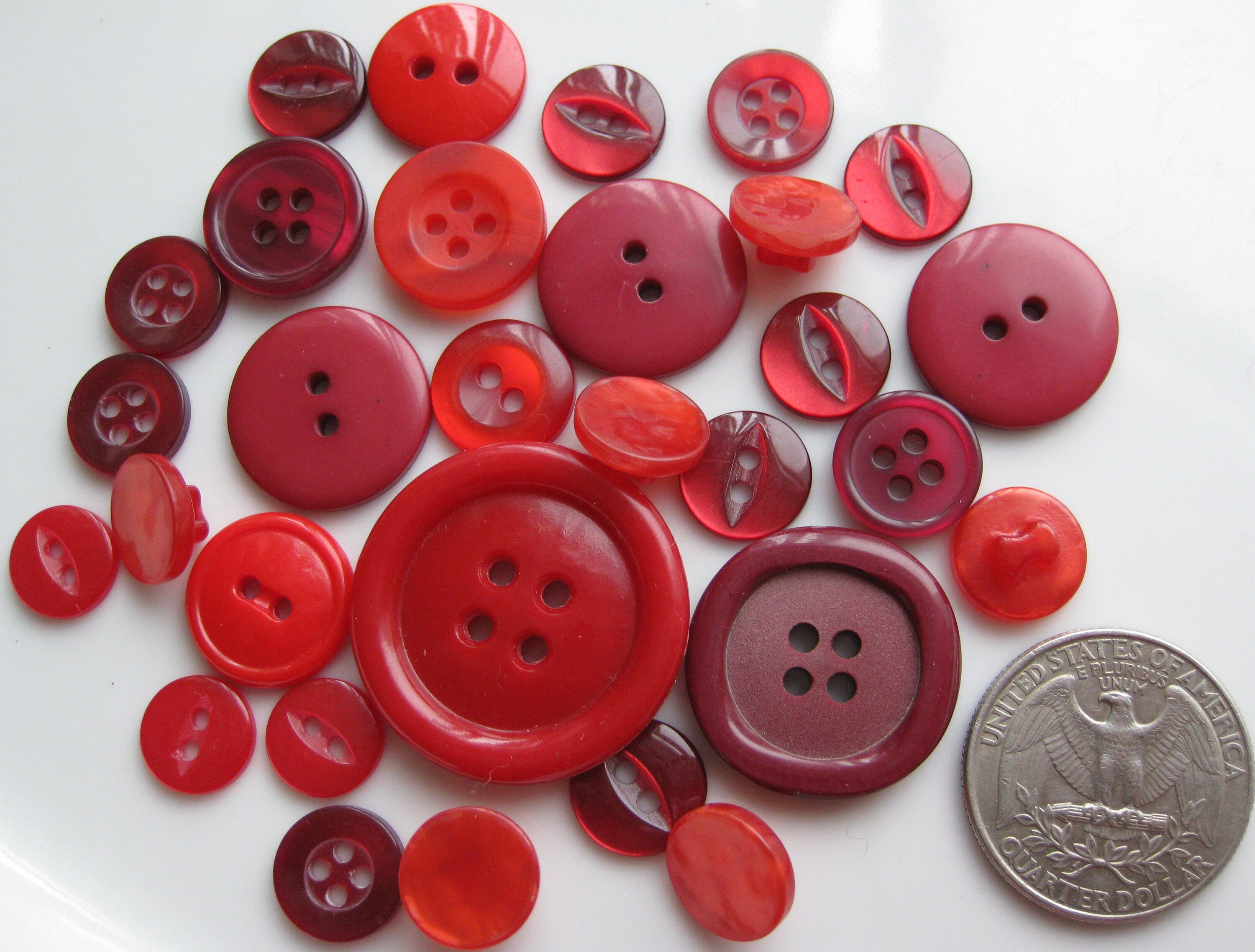 Like New 30 Pcs Mixed Red Acrylic Buttons for Blouse 2 Hole