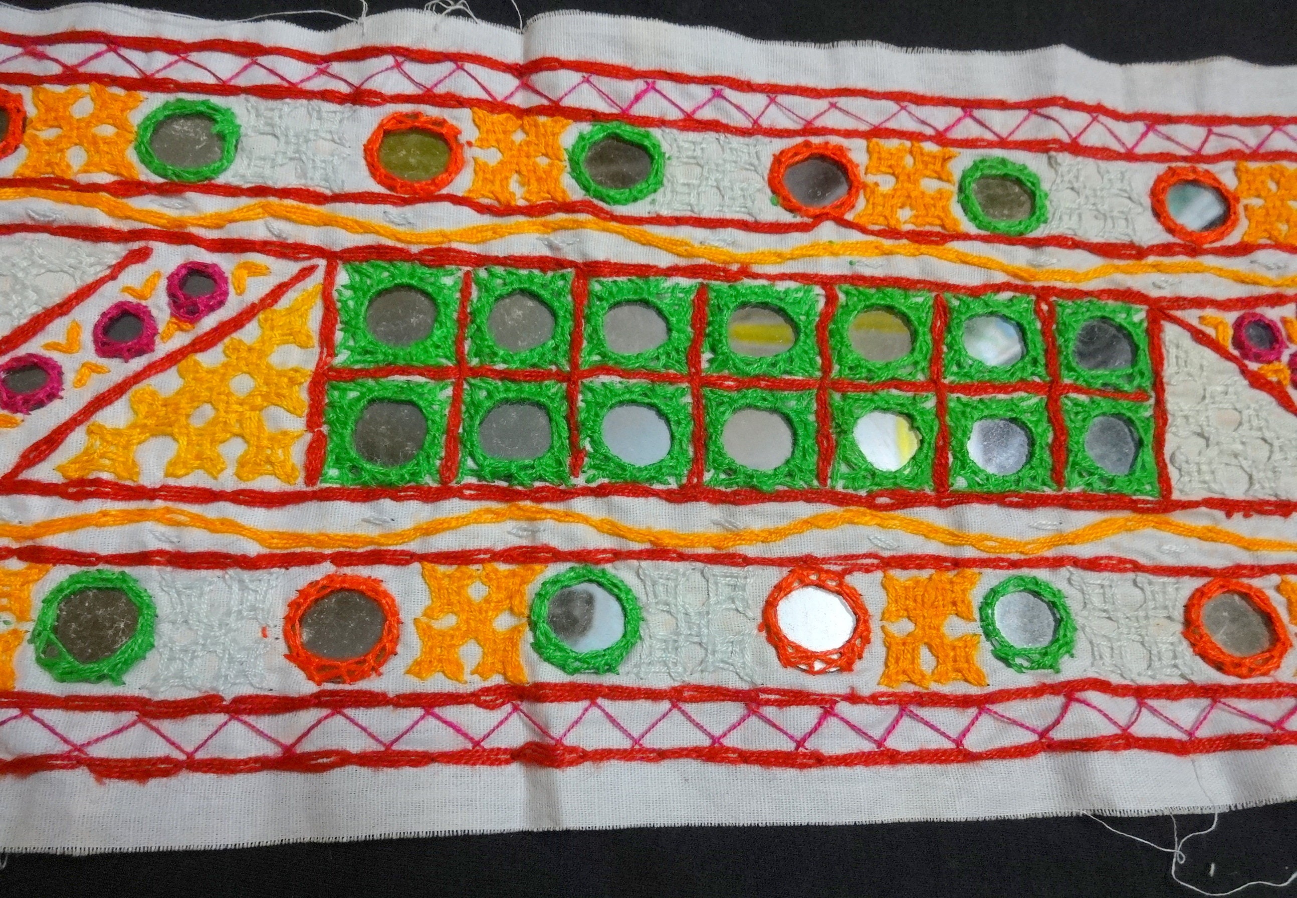 Kutch Indian Embroidered Lace, Ethnic Trim, Fabric Lace, Saree