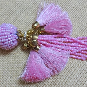 Bell Tassel, Silk Tassel, Chain Tassel, Purse & Handbag Decoration, Tassel with Silk Tassels, Decorative Tassel - 1 pc Pink