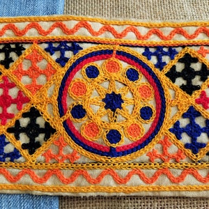 Indische Spitze, dekorative bestickte Trim, Handwerk Band, Saree Grenze, Verzierung, breite Stoff Spitze, Nähen Versorgung - pro Meter