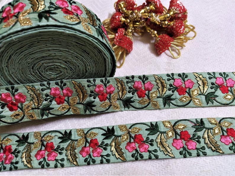 Indian Lace Decorative Trimmings Sari Border Floral Fabric Etsy