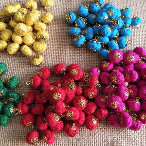 50 Pcs Handmade Thread Balls With Metal Cap and Wire Hook, Cotton Balls ...