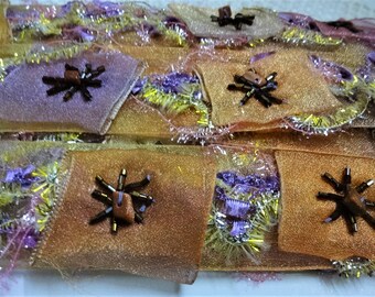 Indian Lace, Decorative Trim, Sari Border, Tissue Fabric Lace, Two Tone Shabby Trim, Indian Craft Ribbon, Scrapbook Embellishment - 9 yards