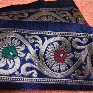 Indische Seide Spitze, indische Trim, Stoff Spitze, dekorative Handwerk Band, Nähen Versorgung, Floral Seide Trim, Sari Grenze - 2 Meter