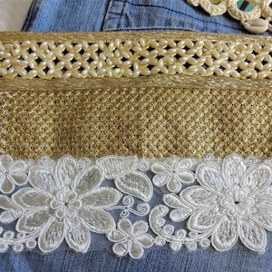Indische Textil, indische Trim, breite Stoff Spitze, dekorative Handwerk Band, Nähen Versorgung, weiße Blume Trim, Sari Grenze - 6,5 "x 1 Meter