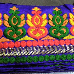 Indien brodé dentelle, floral décoratif garniture, ruban de métier, sari frontière, embellissement de journal, dentelle de tissu Boho, mariage couture approvisionnement-1 yard