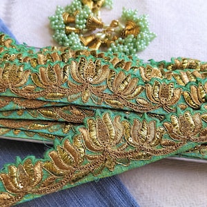 Grüne bestickte Cutwork Borte Bastelstoff Spitze Golden Zari Sari Borte Indische Braut Nähen Spitze Designer Großhandel Borte - 2 Meter