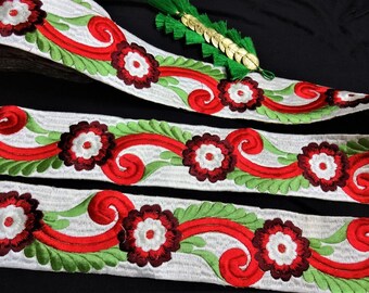 Indian Embroidered Lace, Broad Trim, Saree Border, Fabric Lace, Decorative Lace, Indian Ribbon, Embroidered Trim - 1 Yard