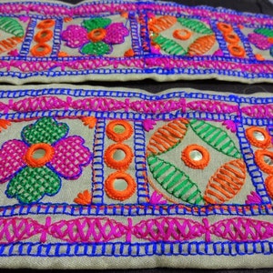 Indische Spitze, ethnische Trim, bestickt dekorative Handwerk Band, Großhandel Verschönerung Trims, indische Sari Grenze - 1 Meter