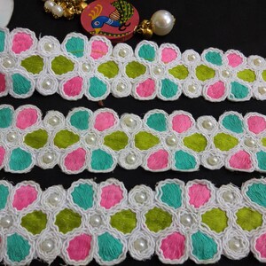 Indische geborduurd Lace Cutwork Floral Trim, groothandel Craft lint, Saree rand, versiering, stof Lace, decoratieve Lace - 2 werven