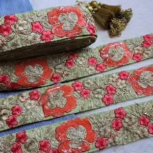 Indiase geborduurde pailletten kant, ambachtelijke trim, Mint decoratief lint, bloemen Zari trim, Sari grens, bruiloft, bruids, ontwerper naaien veters- 1 yard