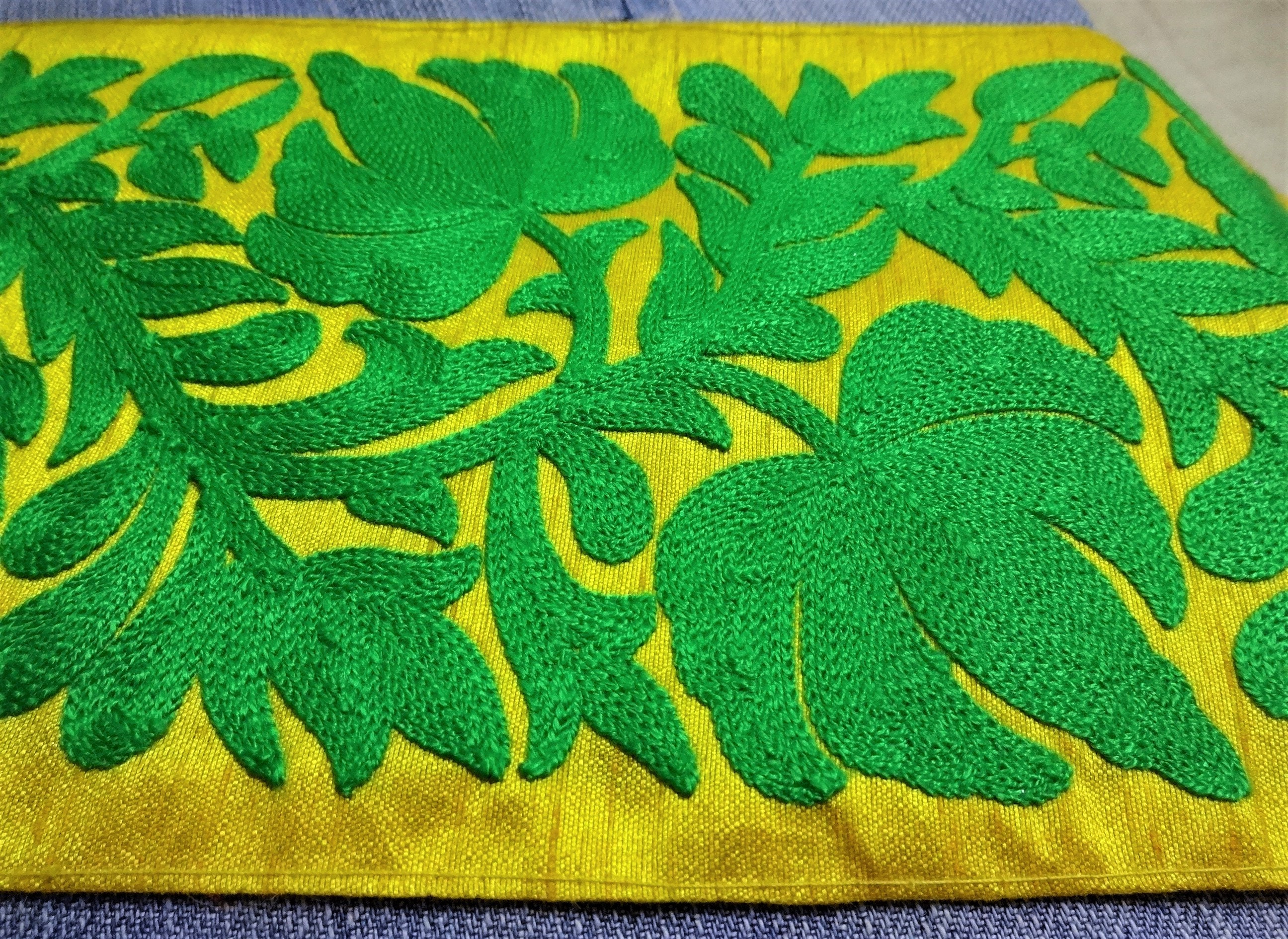 Vintage saree Border Decorative Indian Embroidered Fabric Green Trim 1YD Lace 