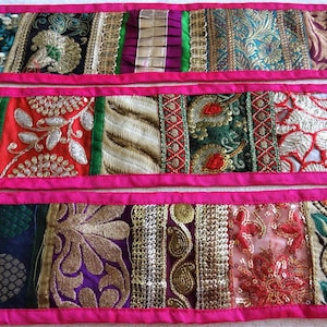 Dentelle brodée de patch indien, garniture ethnique faite à la main, bordure Sari, large tissu couture artisanat dentelle, dentelle Boho Zari - une cour rose A