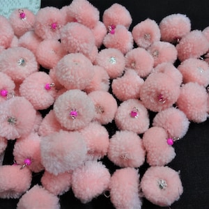 Pompons faits à la main avec crochet en fil de fer, pompons en laine, pelotes de laine, articles d'artisanat et de décoration - Rose layette avec fil de laiton argenté 30 pièces
