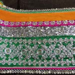 Indische bestickte Spitze, breite Borte, dekoratives Band, Paillettenborte, Saree-Borte, besticktes Band, indisches Nähzubehör - 1 Meter