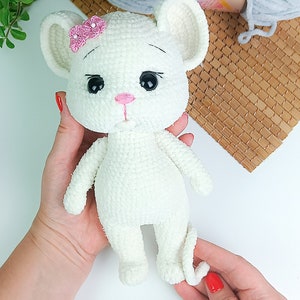 Muis haakpatroon met jurkje, muis amigurumi patroon, breipatroon, haak speelgoed patroon, knuffel, Engelse PDF afbeelding 8