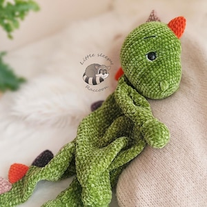 Wzór na szydełkową kołdrę z dinozaurem – Amigurumi Lovey Comforter w formacie PDF w 4 językach zdjęcie 12