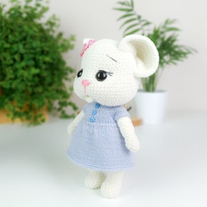 Muis haakpatroon met jurkje, muis amigurumi patroon, breipatroon, haak speelgoed patroon, knuffel, Engelse PDF afbeelding 7