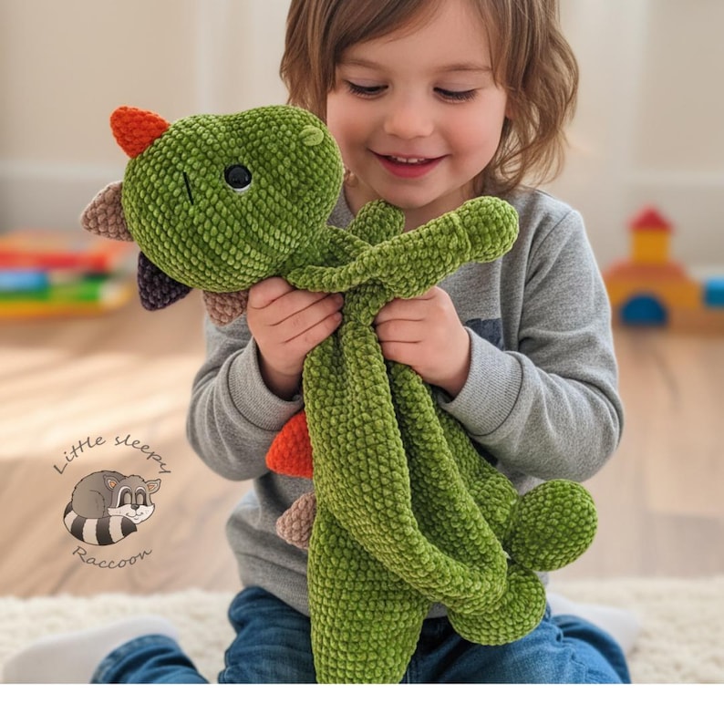 Wzór na szydełkową kołdrę z dinozaurem – Amigurumi Lovey Comforter w formacie PDF w 4 językach zdjęcie 6