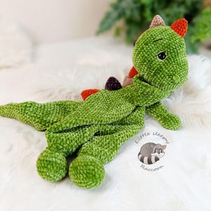 Wzór na szydełkową kołdrę z dinozaurem – Amigurumi Lovey Comforter w formacie PDF w 4 językach zdjęcie 8