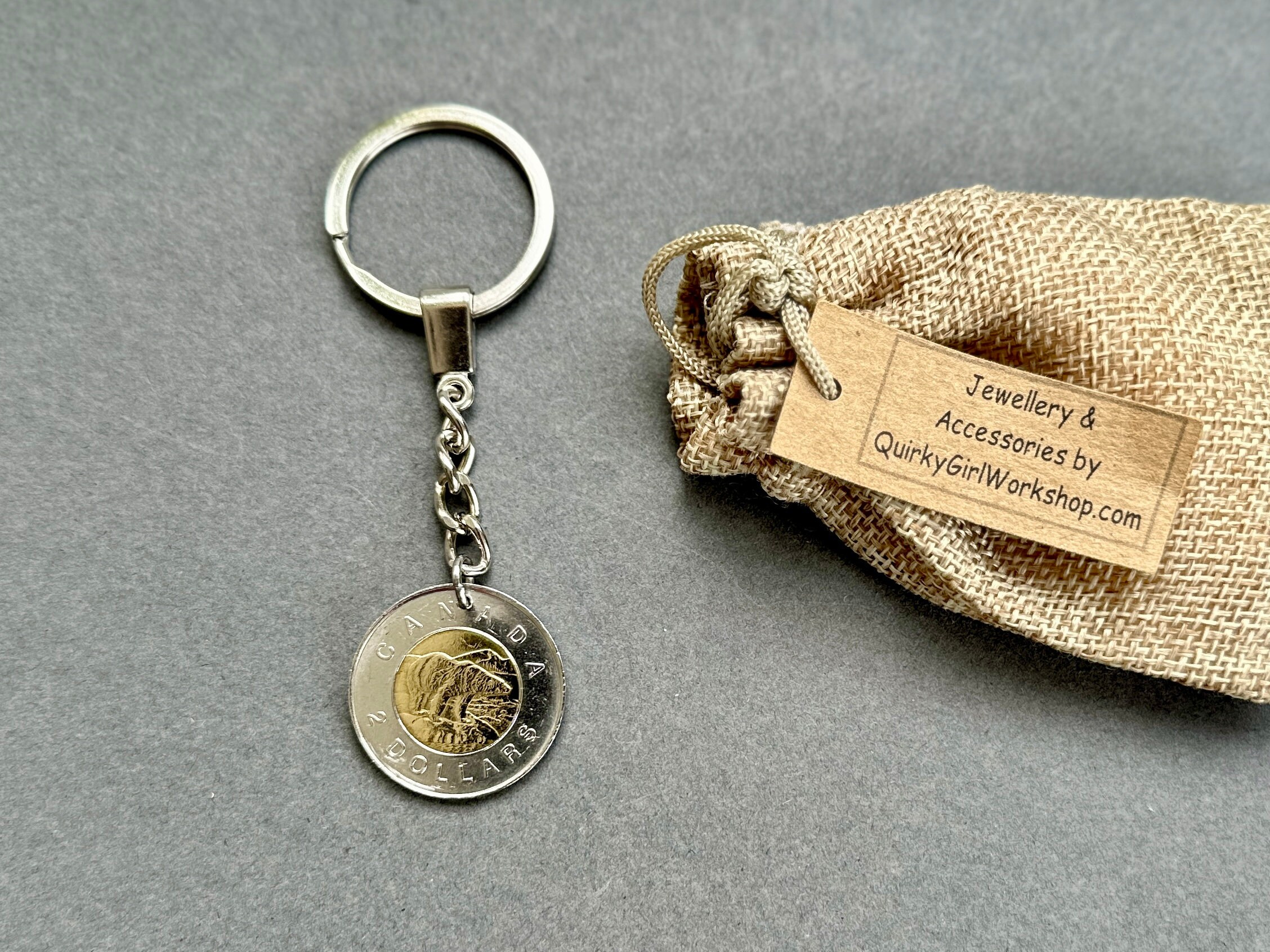 30歳の誕生日プレゼント、1996年カナダ2ドル硬貨キーホルダー