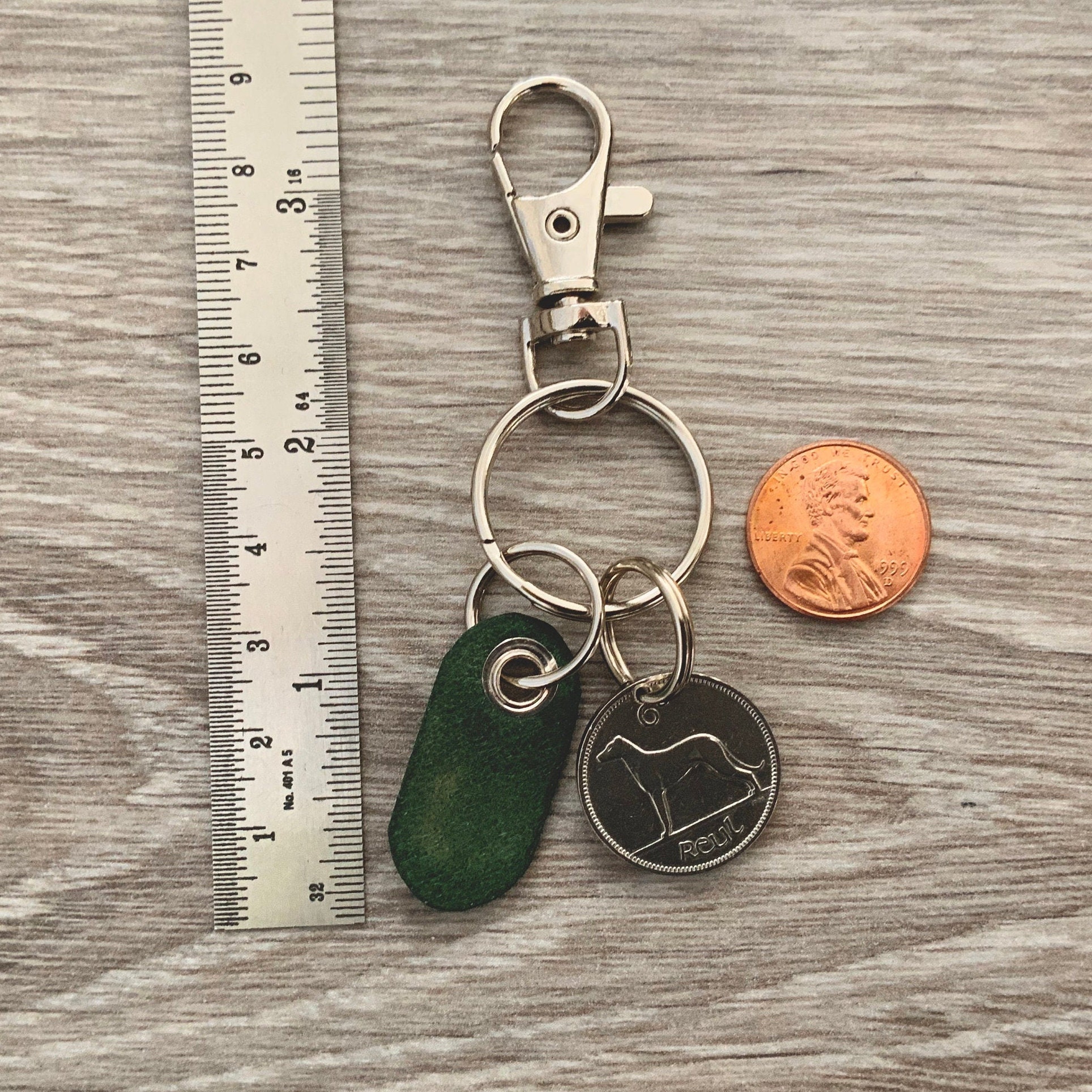 Portachiavi Con Sixpence Irlandese Del 1965 E Trifoglio - Idea Regalo Per 60° Compleanno Uomo O Donna